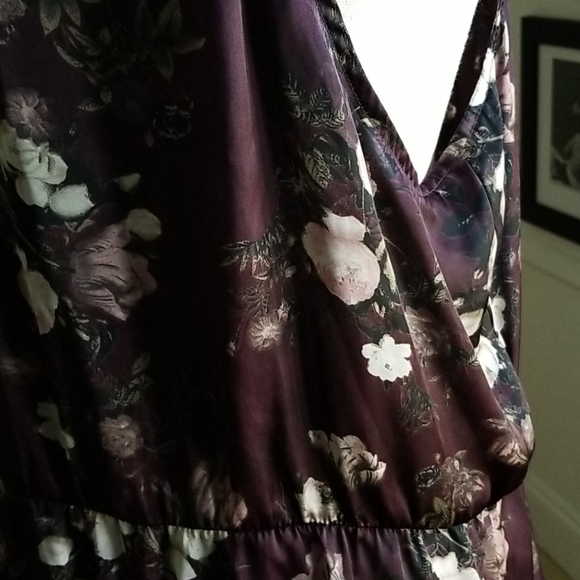 Converse Deep plum Floral V Neck Ruffle Dress - Picture 7 of 11